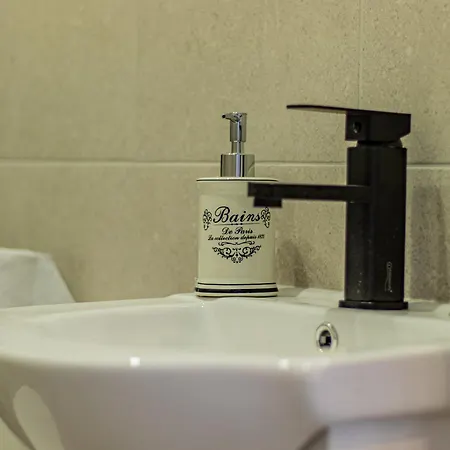 Appartamento Eiffel Elegance - Stylish Sofia